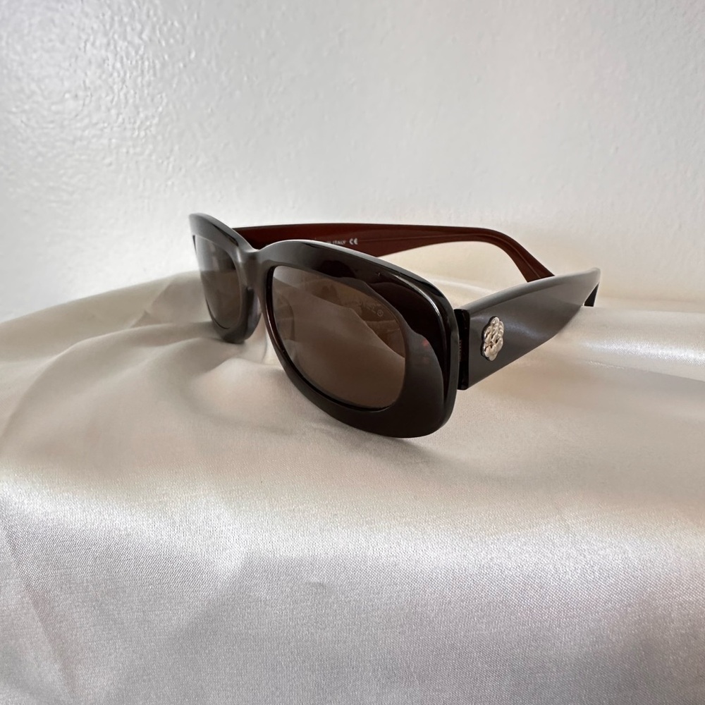CHANEL Elegant Dark Brown Sunglasses - Picture 5 of 14
